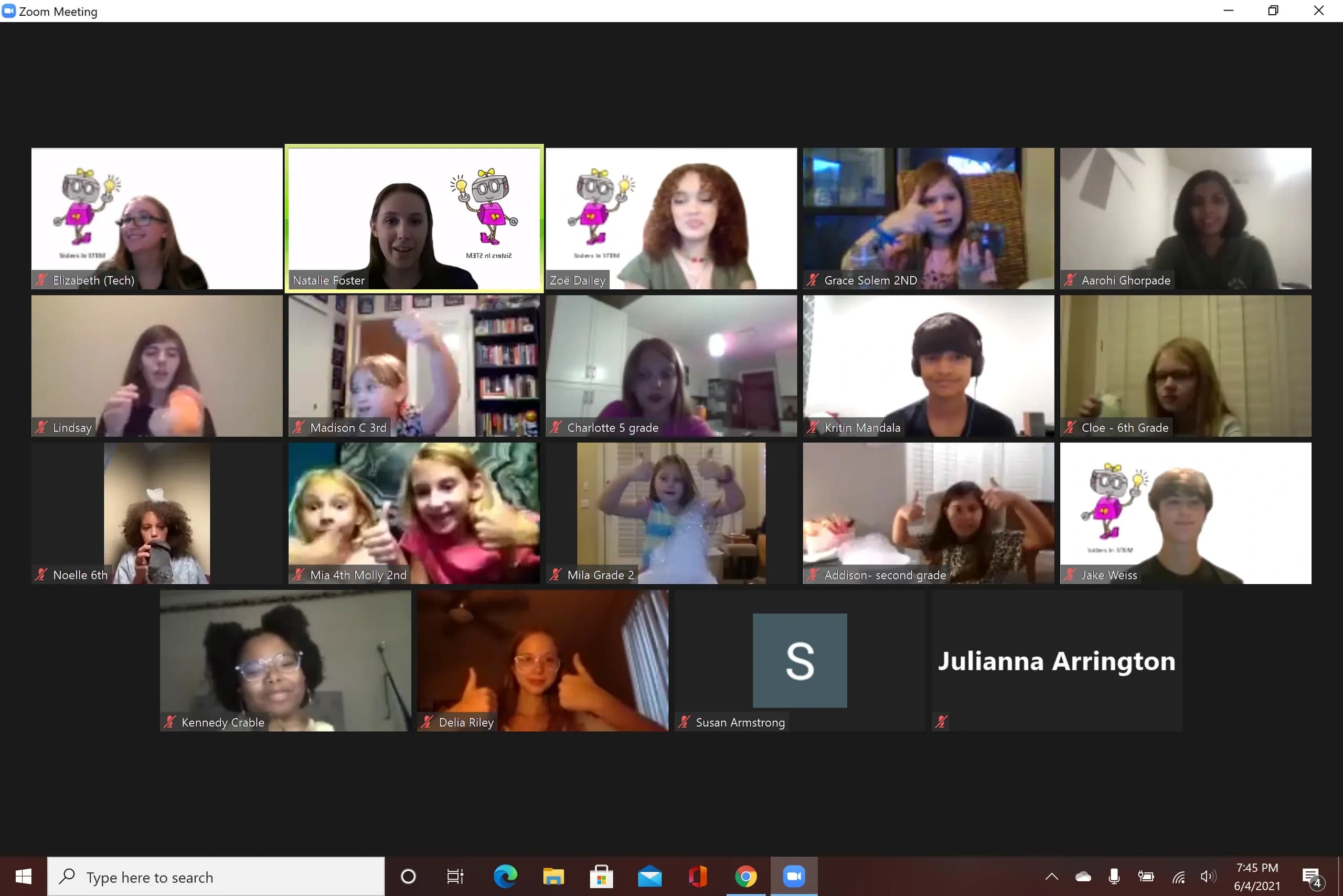 The SiS team teaching students about STEM through Zoom, despite the difficulties of the pandemic.